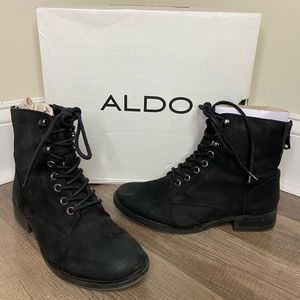 ALDO Felalia Boots in Black SZ 6